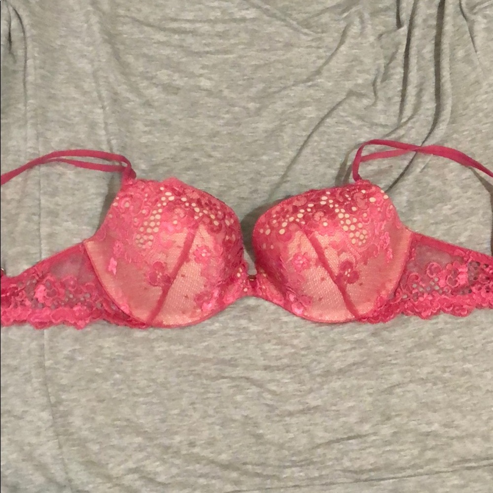 Victoria’s Secret bra